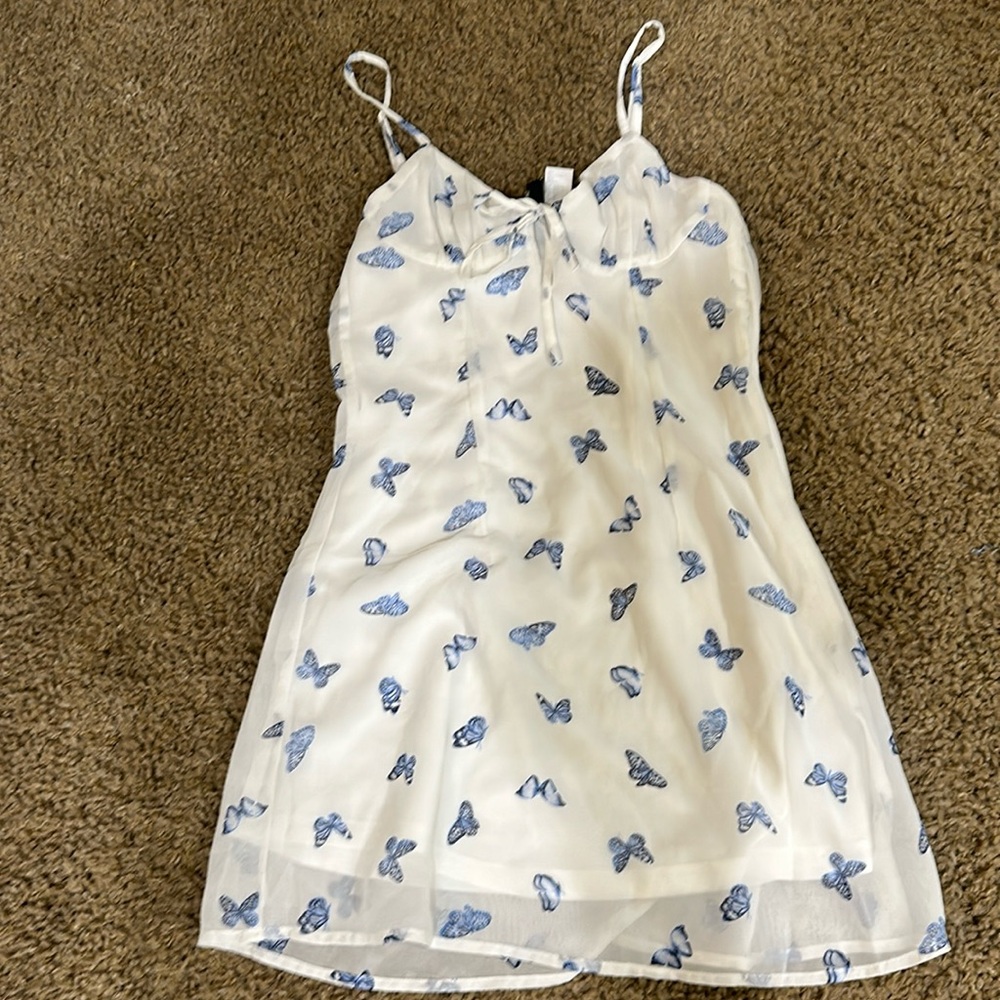 White butterfly pattern dress, H&M, xs, new with tags
